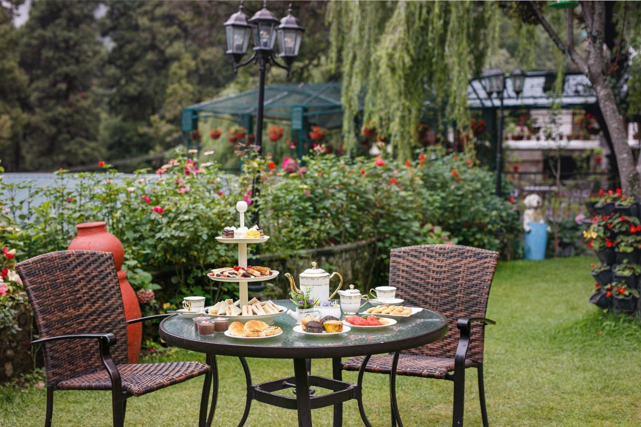 Shervani Hilltop Resort Nainital Kültér fotó