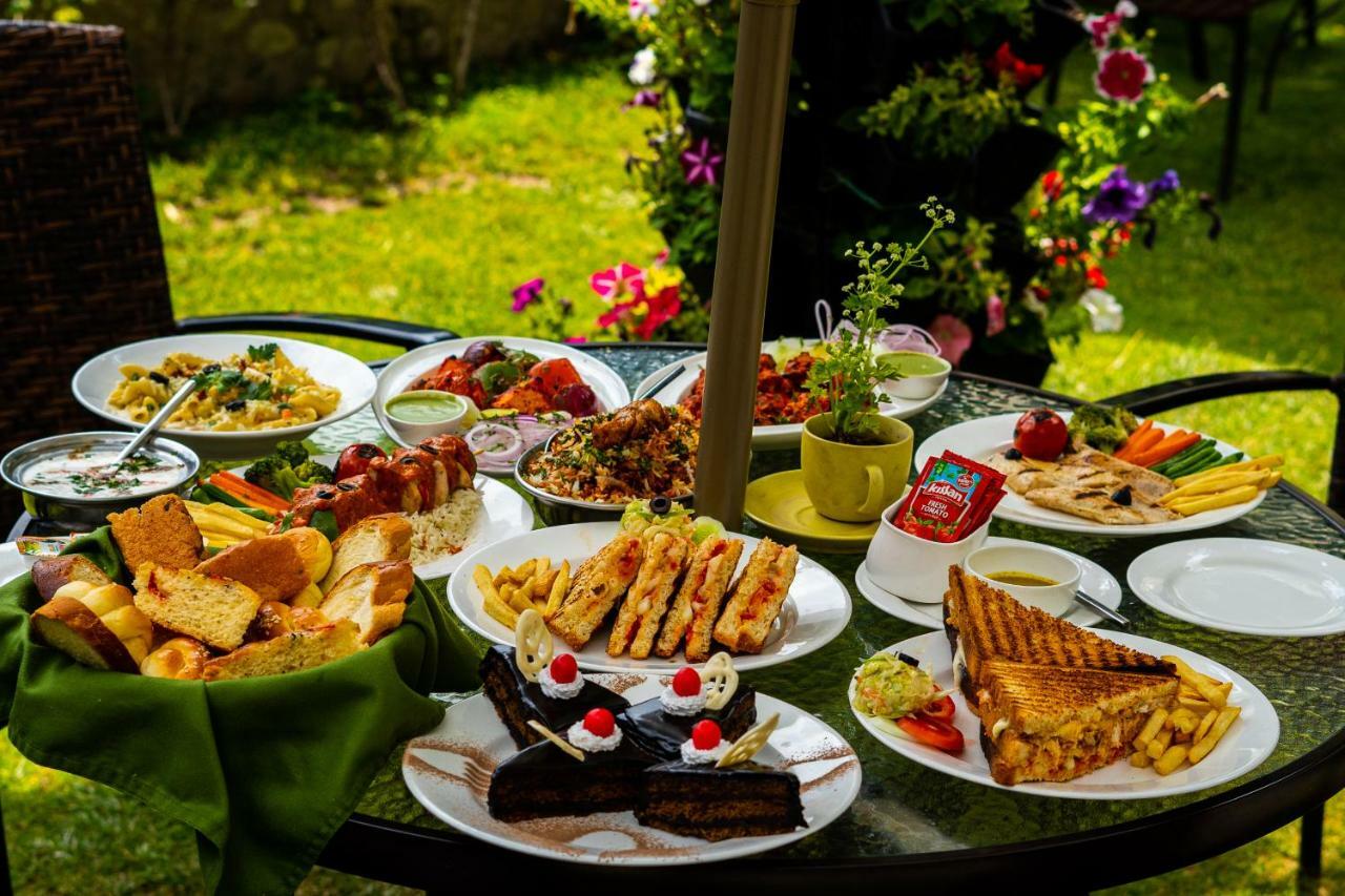 Shervani Hilltop Resort Nainital Kültér fotó